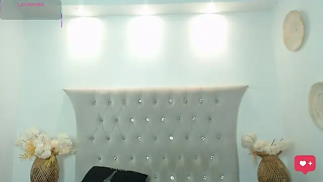 Snapshot of SalvadorFit chatting on 02-03-26, 08:36 SalvadorFit online show from 02-03-26, 08:36