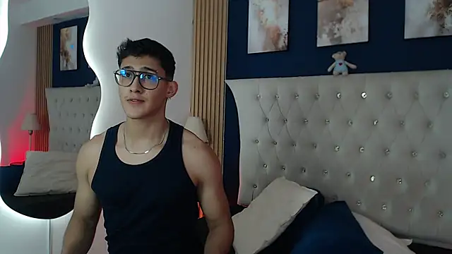 SalvadorFit online show from 03-15-26, 08:16