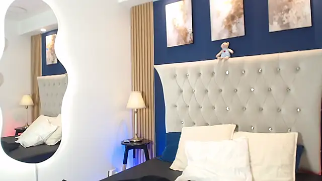 Snapshot of SalvadorFit chatting on 02-17-26, 08:28 SalvadorFit online show from 02-17-26, 08:28