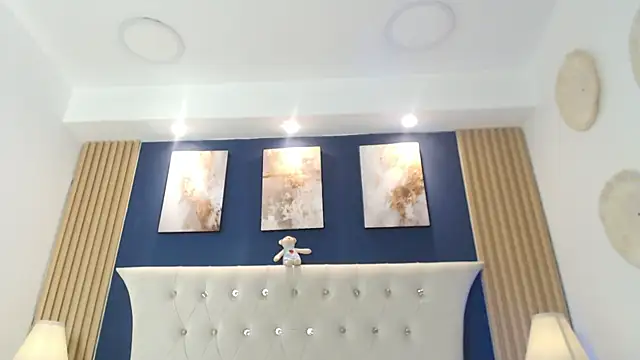 Snapshot of SalvadorFit chatting on 06-19-26, 08:25 SalvadorFit online show from 06-19-26, 08:25