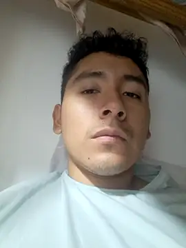 Snapshot of latinbigcock1_ chatting on 09-17-25, 03:47 latinbigcock1 online show from 09-17-25, 03:47