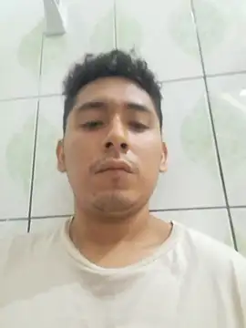 Snapshot of latinbigcock1_ chatting on 10-01-25, 01:44 latinbigcock1 online show from 10-01-25, 01:44