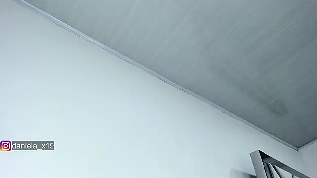 Snapshot of Daniela_x19 chatting on 10-09-25, 04:02 Daniela x19 online show from 10-09-25, 04:02