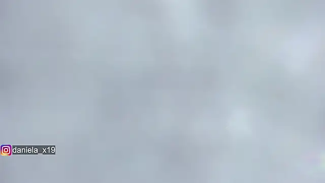 Snapshot of Daniela_x19 chatting on 10-23-25, 12:42 Daniela x19 online show from 10-23-25, 12:42