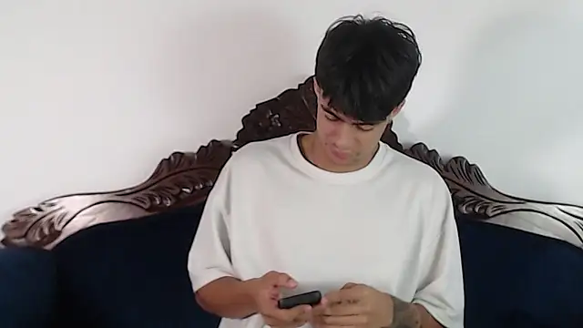 cody pipper  online show from 10-31-25, 01:52