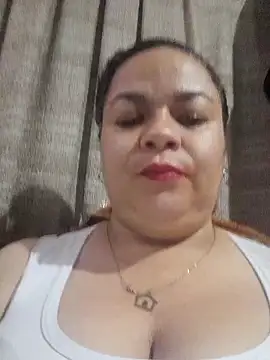 Snapshot of Amalia-sm chatting on 10-07-25, 02:01 Amalia-sm online show from 10-07-25, 02:01