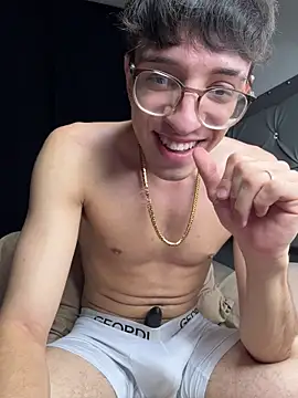 arthurdavies online show from 10-30-25, 04:33