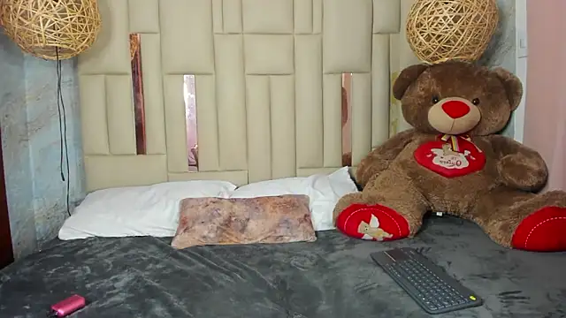 Dixiebelle online show from 02-13-26, 02:33