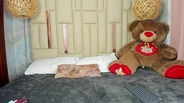 Dixiebelle online show from 02-14-26, 01:39