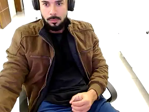 Snapshot of Markpatanga chatting on 10-22-25, 11:25 Markpatanga online show from 10-22-25, 11:25