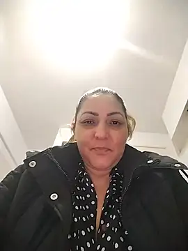 Snapshot of Lunita86 chatting on 06-09-26, 02:01 Lunita86 online show from 06-09-26, 02:01