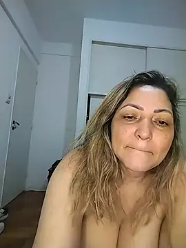 Snapshot of Lunita86 chatting on 06-25-26, 11:04 Lunita86 online show from 06-25-26, 11:04
