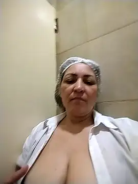 Lunita86 online show from 11-30-25, 02:18