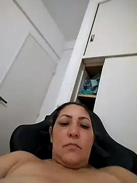 Lunita86 online show from 02-05-26, 02:24