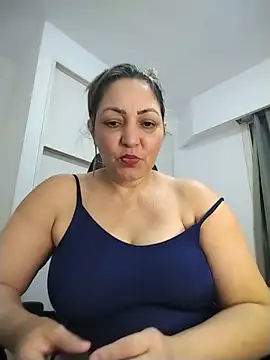 Lunita86 online show from 06-02-26, 02:11