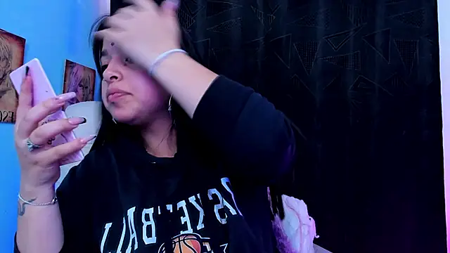 queen salomme online show from 11-24-25, 09:48