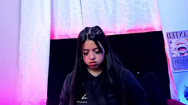 queen salomme online show from 12-18-25, 08:56