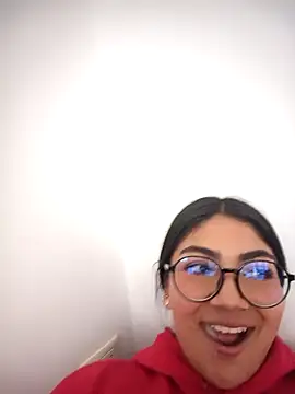Snapshot of Violettabloom_ chatting on 09-30-25, 07:53 Violettabloom online show from 09-30-25, 07:53