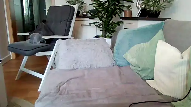 pup benji online show from 06-04-26, 10:20