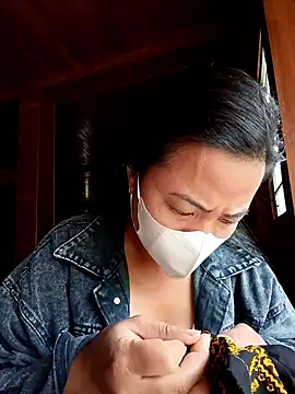 Snapshot of tulipsexy chatting on 09-19-25, 03:54 tulipsexy online show from 09-19-25, 03:54