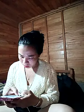 Snapshot of tulipsexy chatting on 10-12-25, 04:58 tulipsexy online show from 10-12-25, 04:58