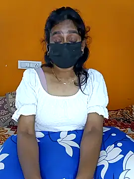 honeyqueen143 online show from 09-25-25, 07:36