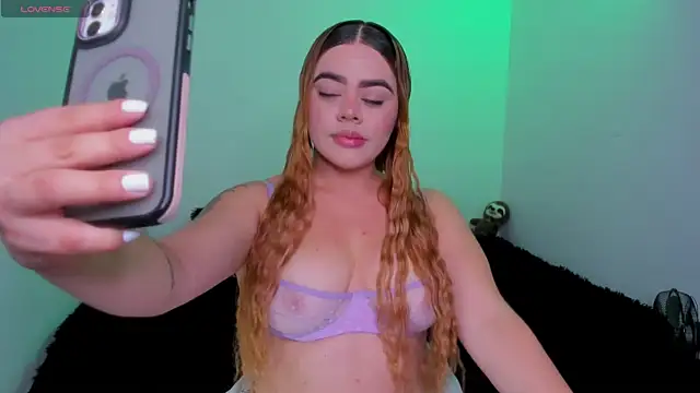 isabella arias2 online show from 09-22-25, 11:55