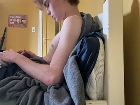 Snapshot of Randy9222 chatting on 03-08-26, 10:18 Randy9222 online show from 03-08-26, 10:18