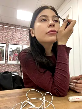 Snapshot of Valerie_Ohara chatting on 09-29-25, 11:27 Valerie Ohara online show from 09-29-25, 11:27