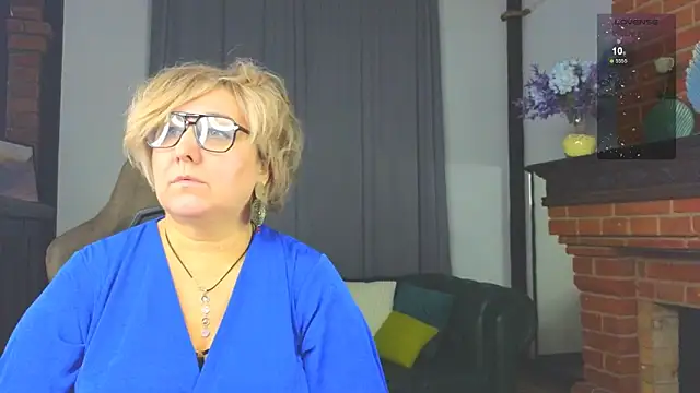 Marta Wils online show from 11-26-25, 02:55