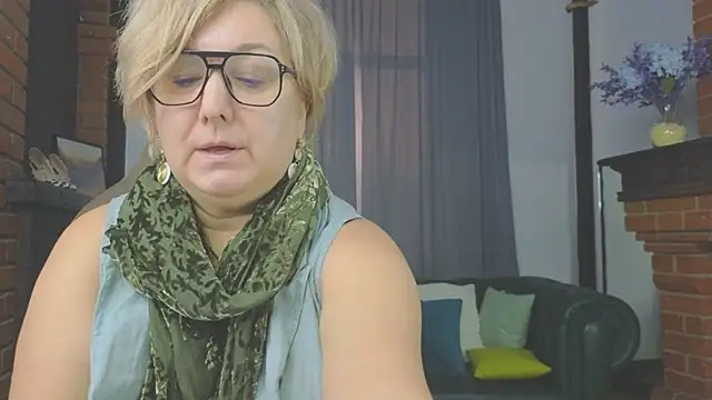 Marta Wils online show from 11-11-25, 03:12