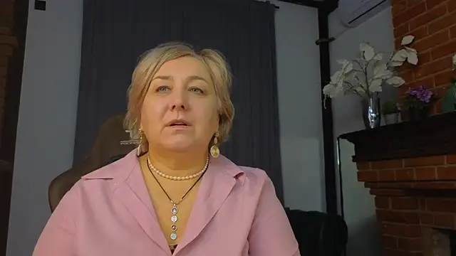 Marta Wils online show from 10-11-25, 12:55