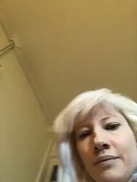 Snapshot of juliaoneandonly chatting on 10-07-25, 08:59 juliaoneandonly online show from 10-07-25, 08:59