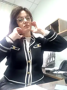 ValeriaLove43211 online show from 12-22-25, 12:05