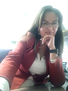 ValeriaLove43211 online show from 10-10-25, 12:50