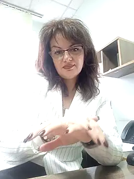 ValeriaLove43211 online show from 12-02-25, 12:29