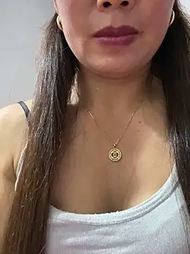 Milky-milk online show from 11-11-25, 01:06