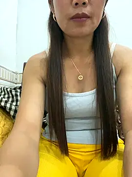 Milky-milk online show from 10-31-25, 01:52