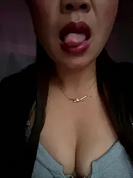 Milky-milk online show from 01-11-26, 11:44