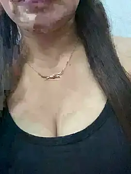 Milky-milk online show from 04-21-26, 01:50