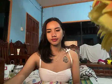 Snapshot of Divine_Goddesss chatting on 09-28-25, 06:15 Divine Goddesss online show from 09-28-25, 06:15