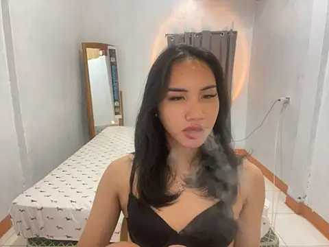 Snapshot of Divine_Goddesss chatting on 09-30-25, 03:07 Divine Goddesss online show from 09-30-25, 03:07