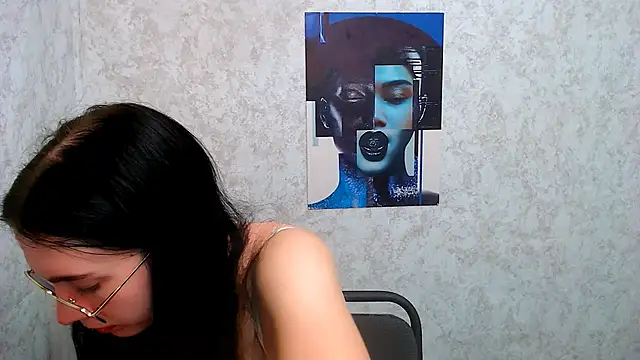 Snapshot of MiraBabe_ chatting on 11-10-25, 10:53 MiraBabe online show from 11-10-25, 10:53