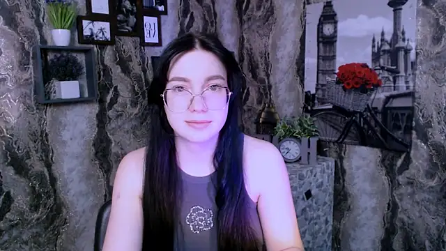 Snapshot of MiraBabe_ chatting on 02-16-26, 11:53 MiraBabe online show from 02-16-26, 11:53