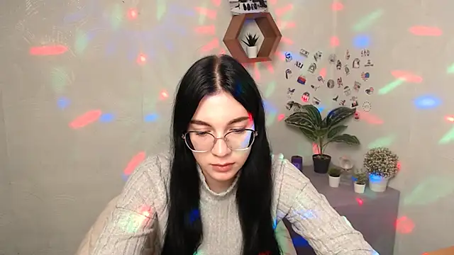 Snapshot of MiraBabe_ chatting on 10-06-25, 08:37 MiraBabe online show from 10-06-25, 08:37