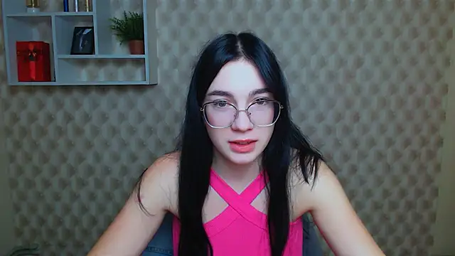 Snapshot of MiraBabe_ chatting on 09-24-25, 05:25 MiraBabe online show from 09-24-25, 05:25