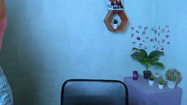 EvelinaMiss  online show from 10-20-25, 07:03