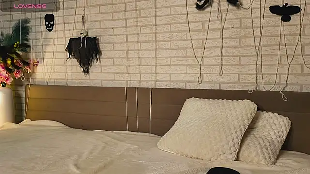 GarettVoss online show from 10-25-25, 05:39