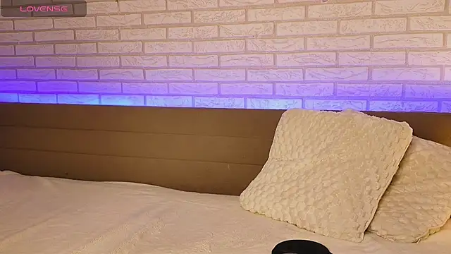 GarettVoss online show from 11-17-25, 06:50