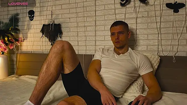 GarettVoss online show from 10-26-25, 06:03